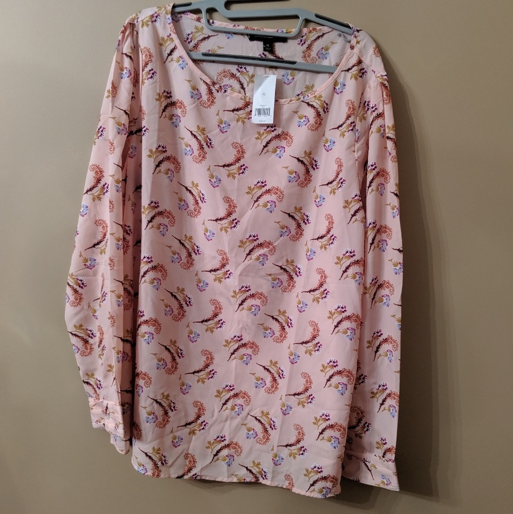NWT- Banana Republic Pink Blouse